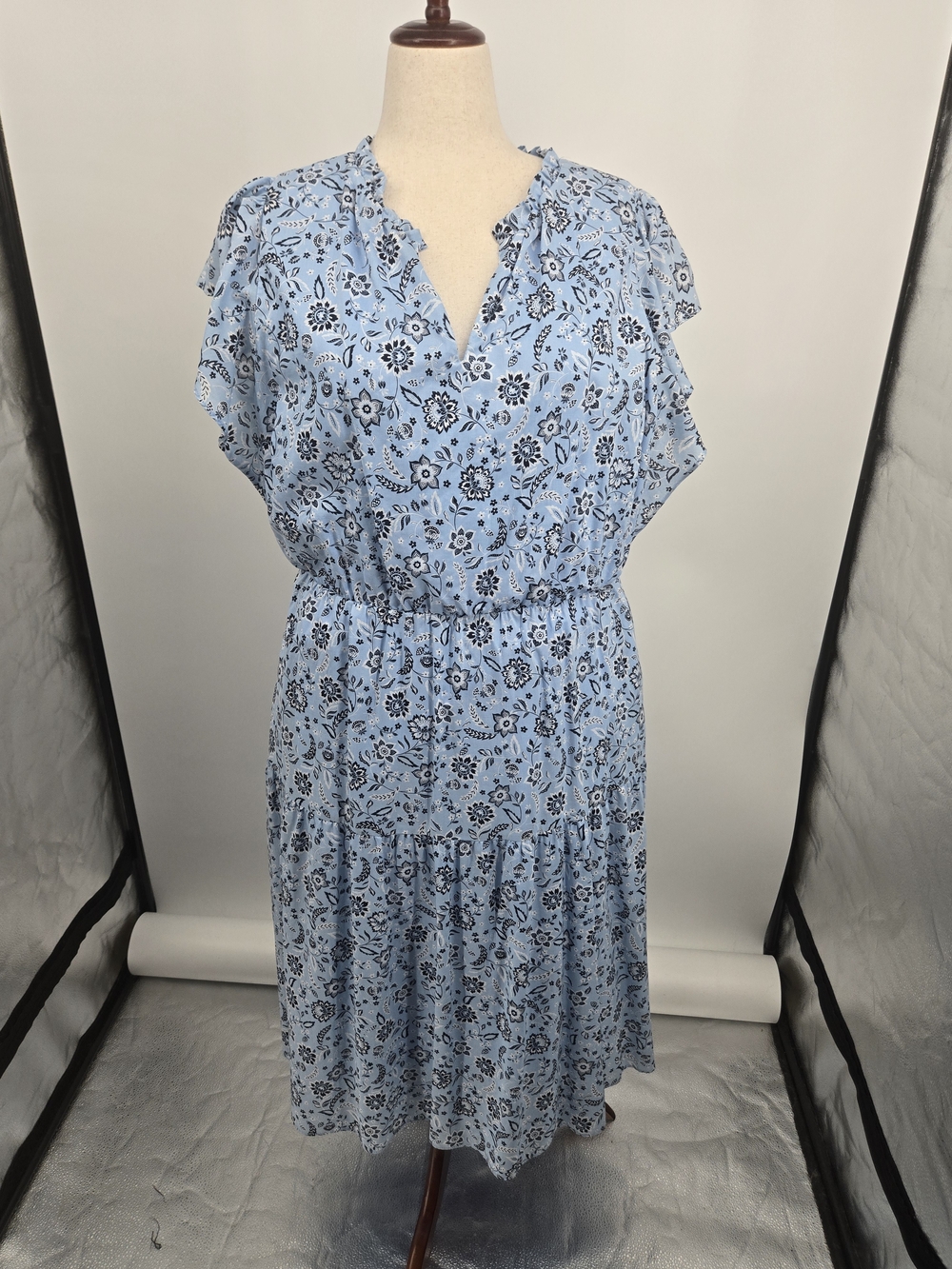 Ann Taylor Sky Blue Floral Tiered Dress Size 18 (8605)